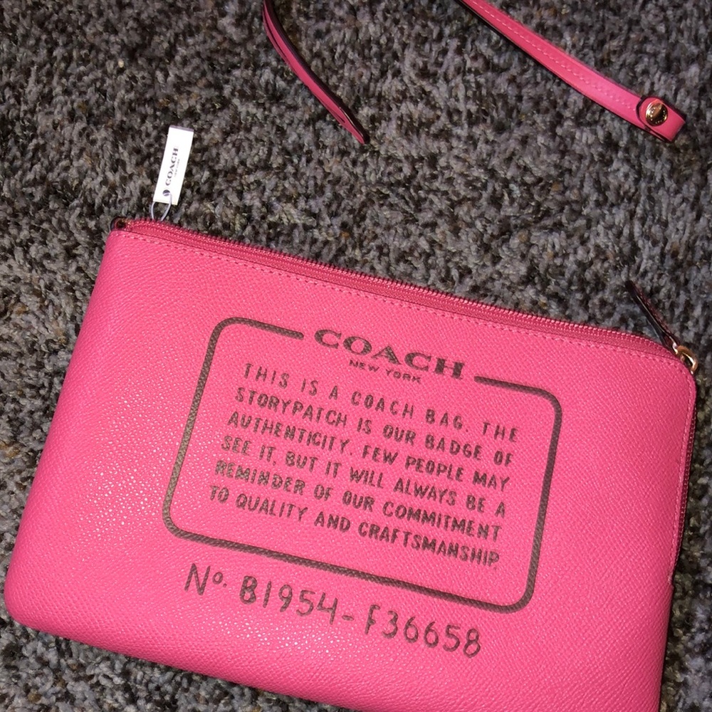 Coach clutch